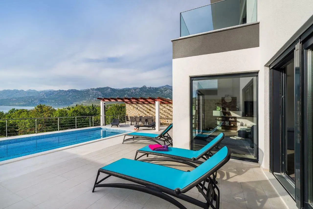 Villa KALINAGO - PRIVATE POOL - SEA VIEW Rovanjska 0*,  Croazia